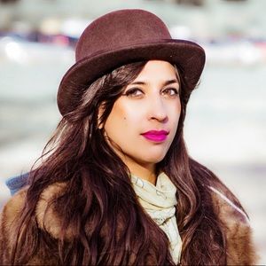 Meet your Posher, Morena